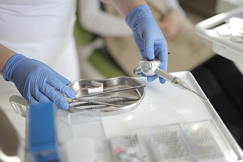 麻醉穿刺包：有效緩解麻醉所致咽喉部及氣道并發(fā)癥的重要手段